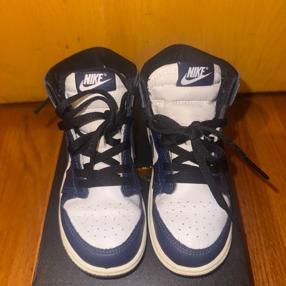 Jordan 1 Retro High OG - Midnight Navy - Picture 1 of 6